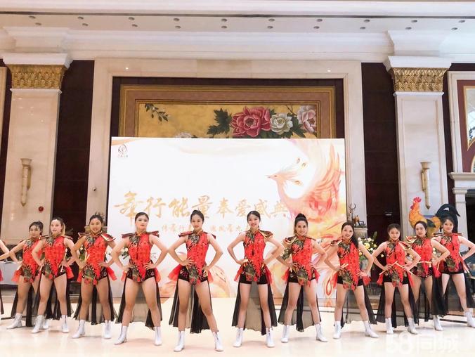 【嘉峪关本地】【演艺团队】专业礼仪庆典服务提供演绎资源模特礼仪魔术小丑杂技舞蹈种类齐全承接婚礼年会商演庆典商业专业主持产品展示走秀模特川剧
